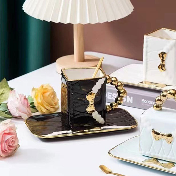 Handbag-Shaped Mug With Saucer & Spoon