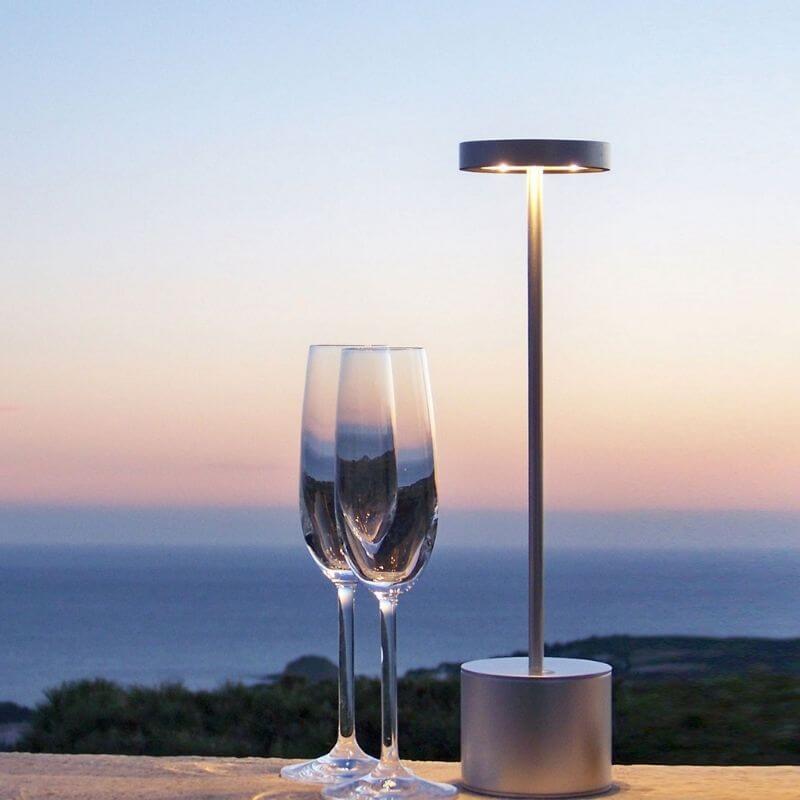 LED Creative Charging Table Lamp - Creative Dining Table Hotel Bar Lamp